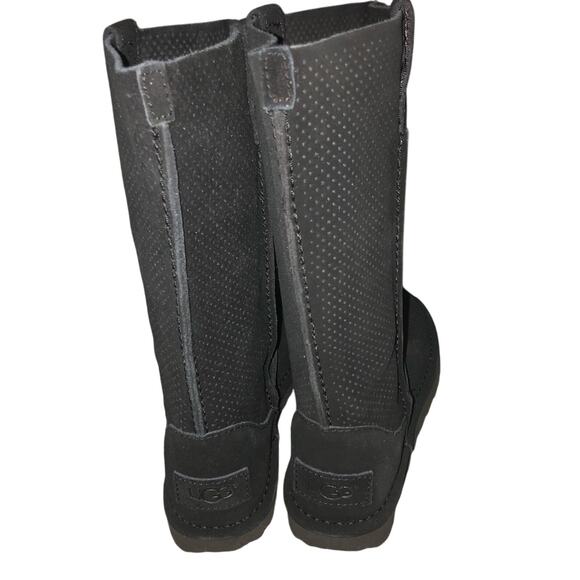 NEW UGG TALL BLACK LEATHER PERFORATED LEATHER BOOT SZ 5 Woman’s or 3.5 big girls - Picture 5 of 10